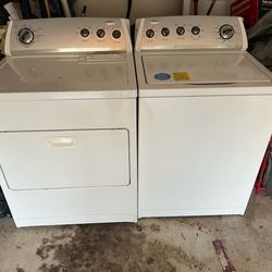 Whirlpool Washer / Dryer ( Electric)