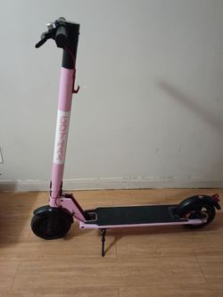 GXL V2 Lightweight scooter