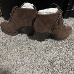 Women’s Thick Heels