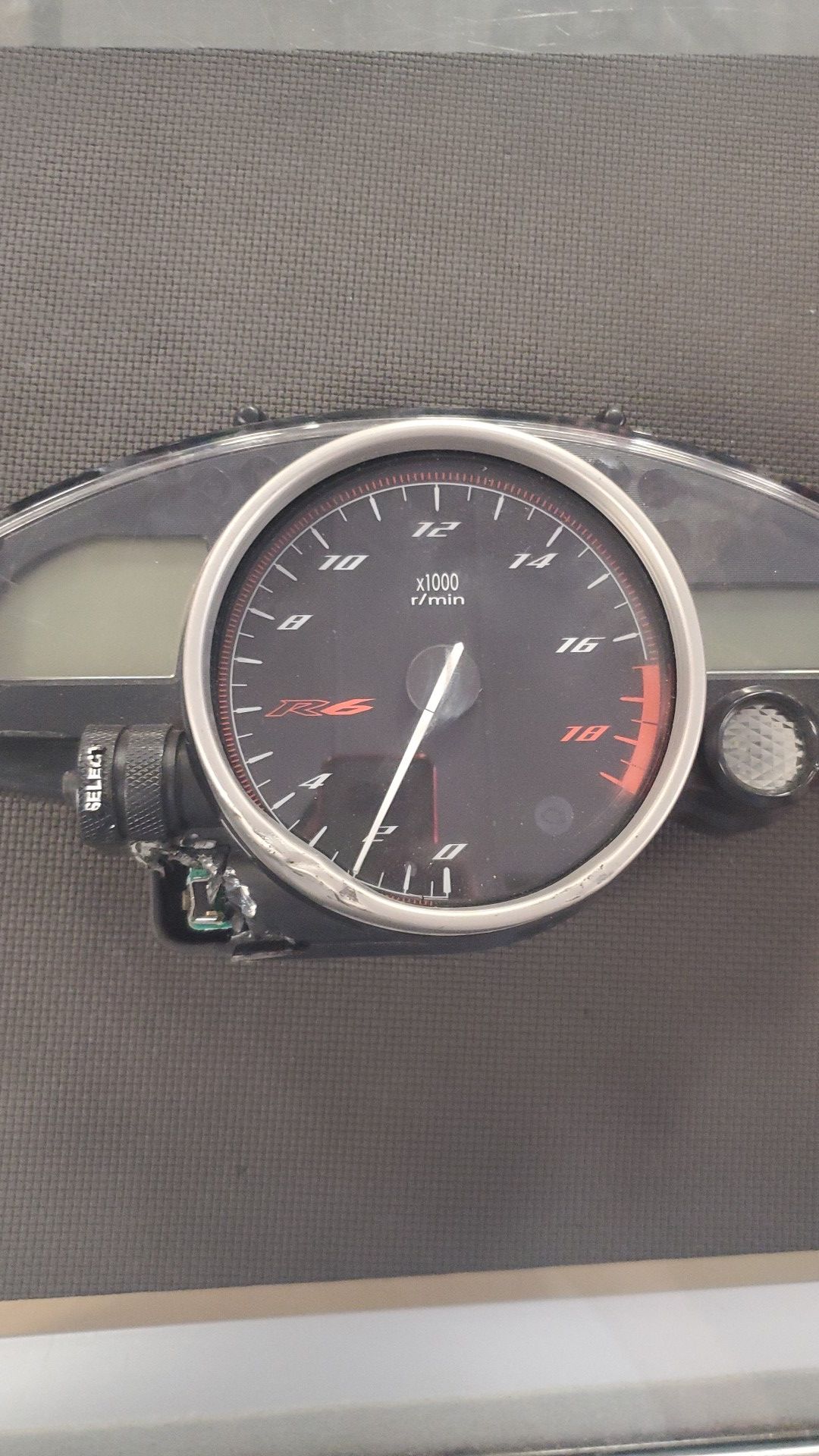Yamaha R6 Speedometer