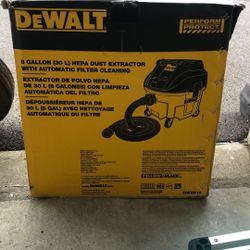 Dewalt HEPA 8 Gallon Dust Extractor