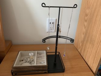 jewelry organizer