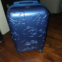 Stitch luggage.
