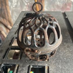 Antique Cast Iron String Holder 