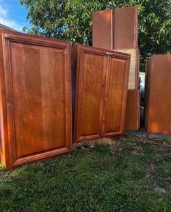 9 Cabinets 1 Bottom 8 Tops- Solid Wood