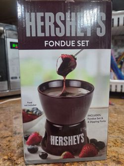 Brand new Fondue set