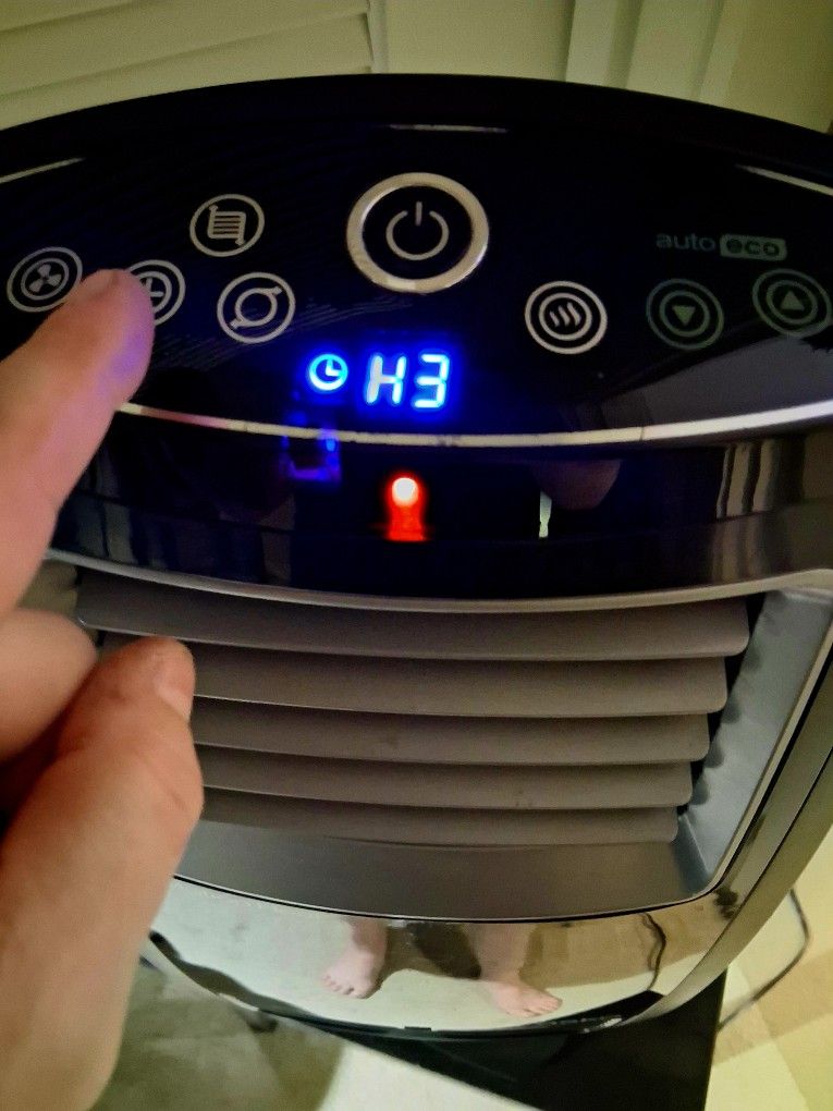 Heater LASKO Oscillating WholeRoom CERAMIC 🔥 Heater 1500 To Eco Setting 750 Watt Energy Saving Mode》 Louvers》 Open or Close Via One Button! 