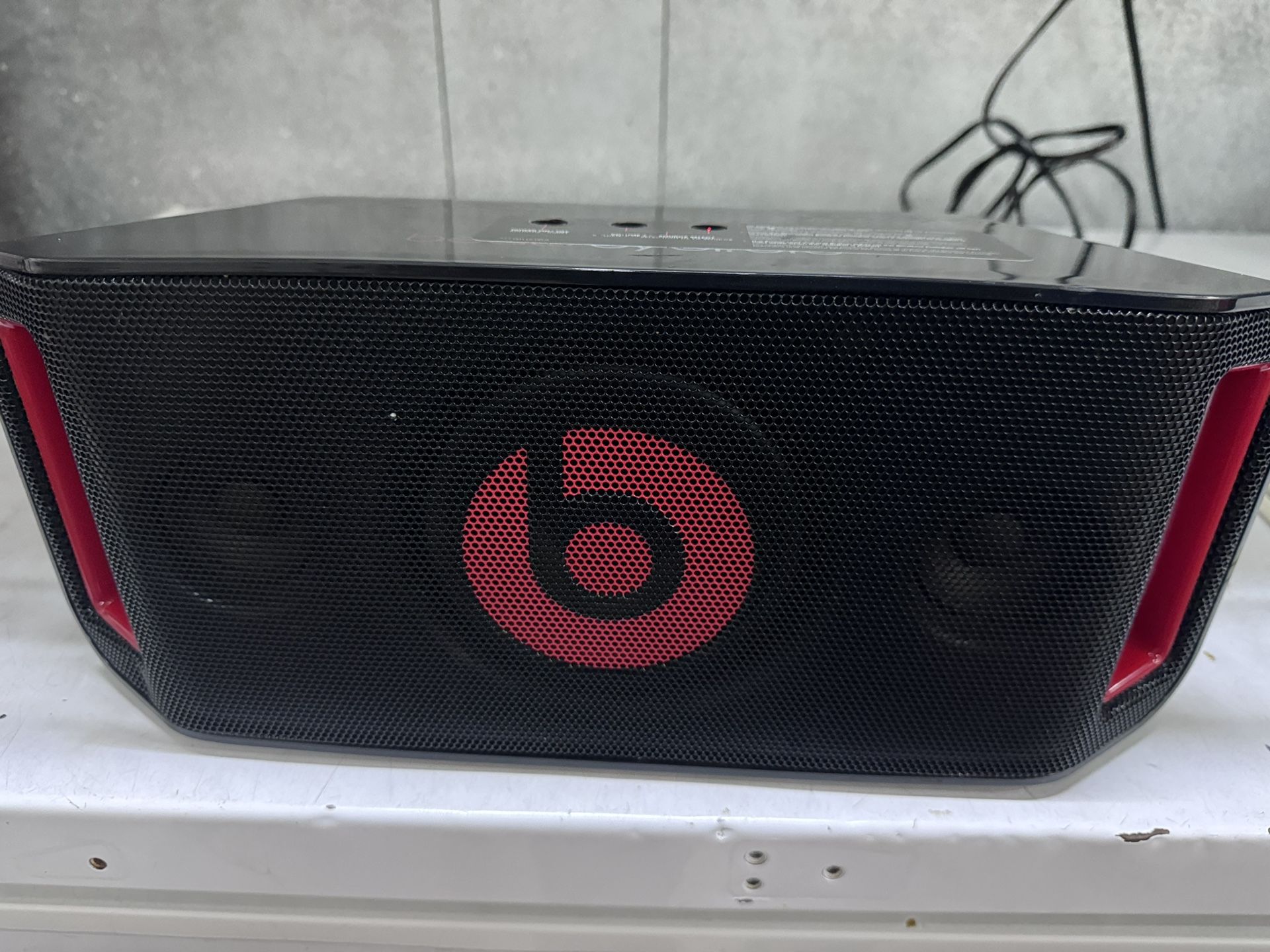 Beats by Dr. Dre Beatbox Portable Speaker Dock Stereo Home Audio 