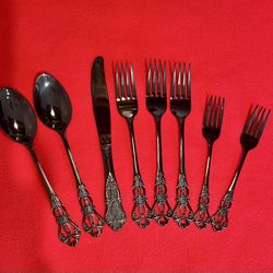 Retro Royal Black Veil - Elegant 8 Piece Flatware SET 