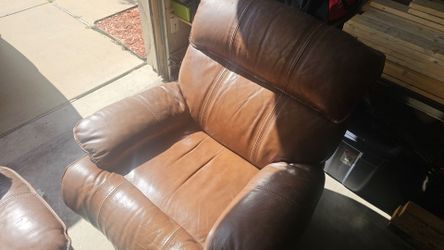 Recliner $25 for both come today