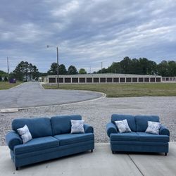 BRAND NEW Blue couch set