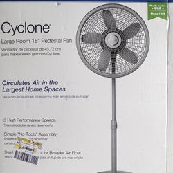 Large Room 18" Pedestal Fan