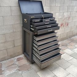 Craftsman and US general tools box