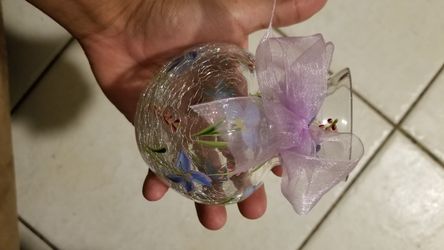 Decrotive Glass Vase With flowers and Bow *NEGOTIABLE*