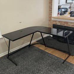 Corner Desk With Glass Top
