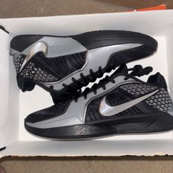 Wmns Sabrina 2 Mirrored Size 9  Men 7.5