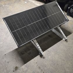 100W Monocrystalline Solar Panel With Stand And 10amp Fuse