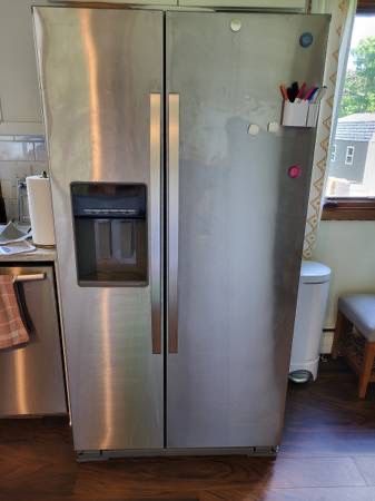 Whirlpool WRS571CIDM01