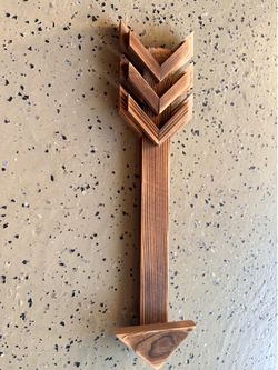 Arrow shaped home decor