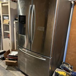 Samsung 25 cu ft Refrigerator French Door and Freezer Drawer