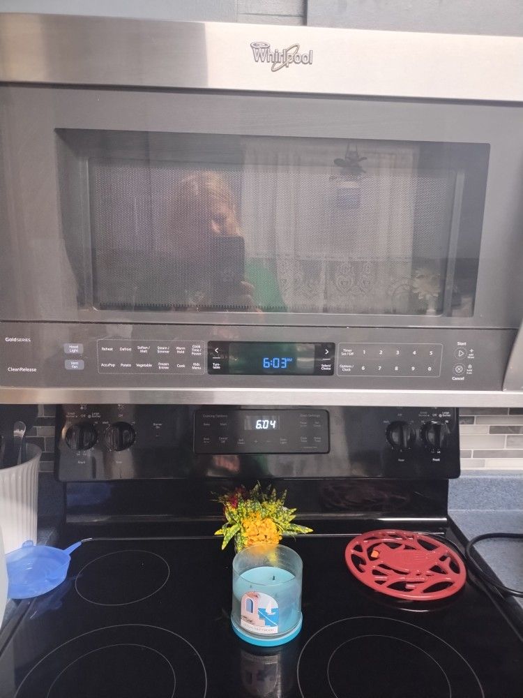 Whirlpool Over The Stove Microwave