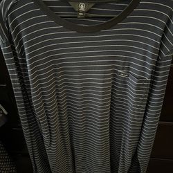 Men’s Long Sleeve Size Large