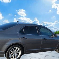 Car FORD FUSION 
