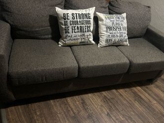 Living Room Set ‼️ Pick Up Today 🙏🏾