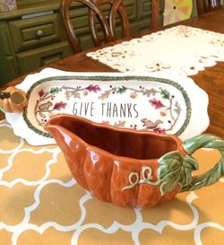 Fall Tray & Gravy Dish