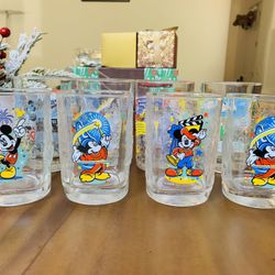 Vintage Disneyland McDonald Drinking Collectors Glasses Classic 