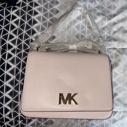 MK powder blush LG chain SHLDR, leather 