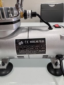 Air compressor for cake decorations