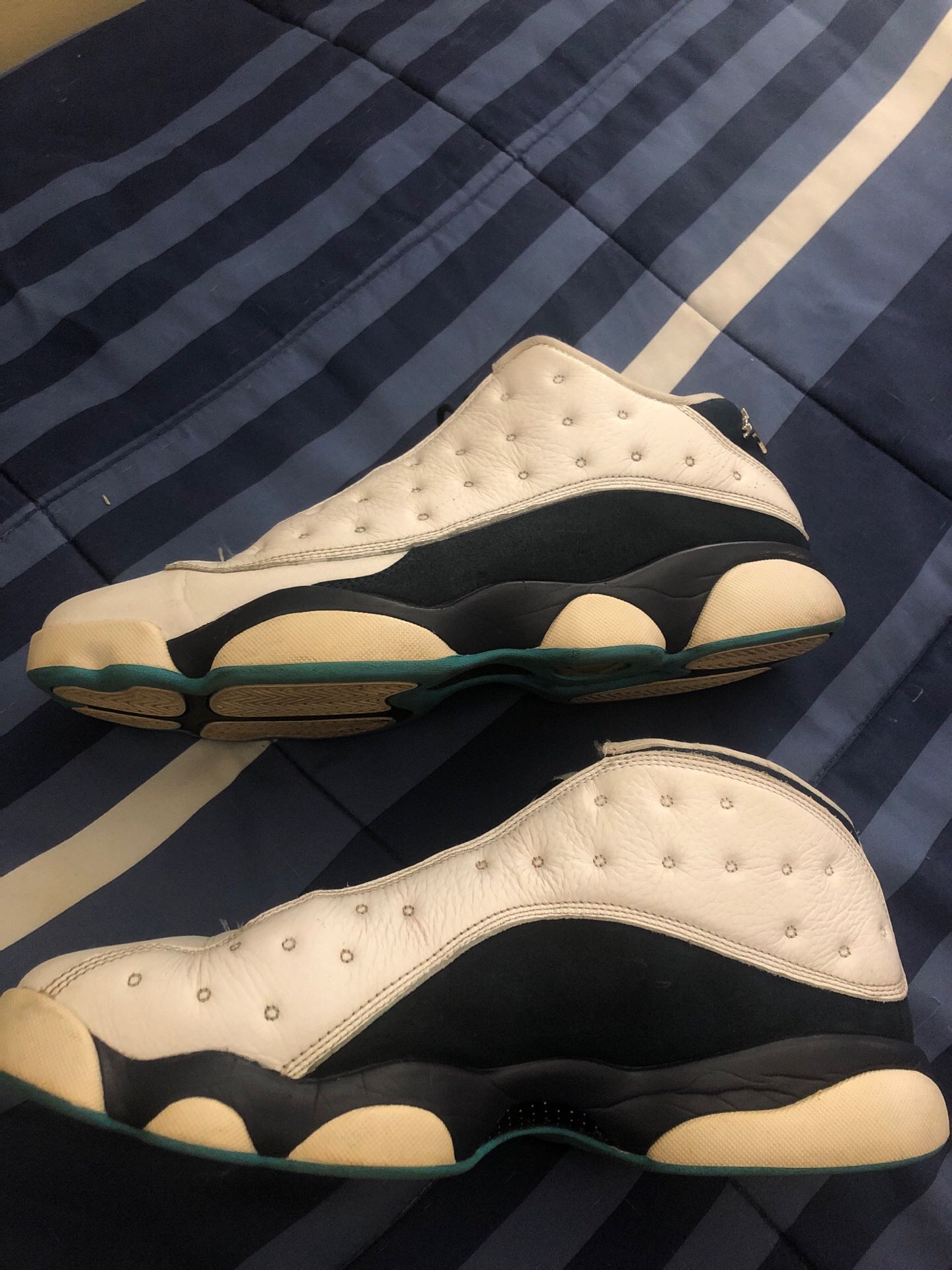 Jordan 13 Hornets
