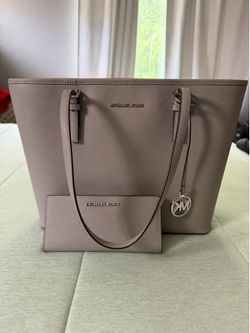 Michael Kors Jet Set Travel Tote & Wallet Set