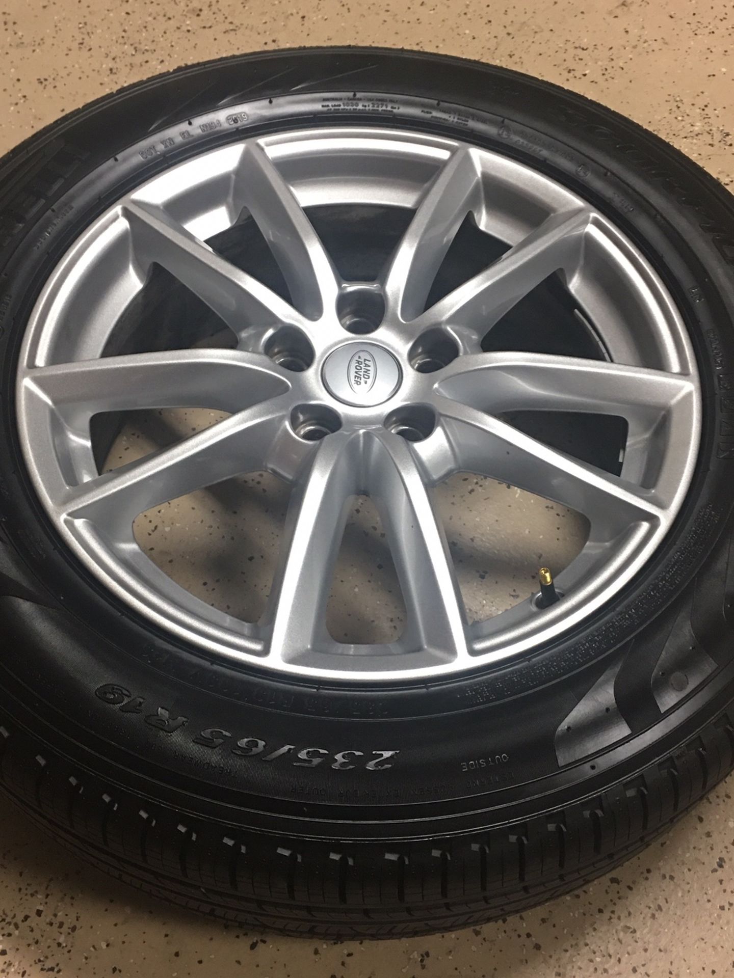 Range Rover Rims And Tires