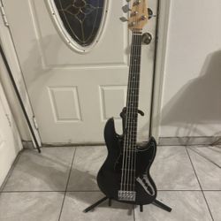 Marcus Miller Sure Bass V3 Black