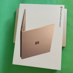 Microsoft surface Laptop 5 (2022) 13.5” Touch screen Intel i5 12th Gen 8GB  512GB powerful laptop