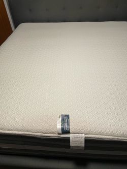Free King size Beautyrest Hybrid mattress