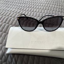 Burberry Sunglasses 