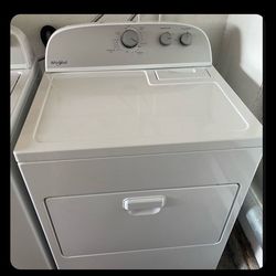 Whirlpool Gas Dryer New/nueva secadora Whirlpool gas dryer set. Removable agitator. See my other listings  About 4 months old Nueva 4 messes  dries cl