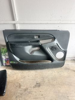 1(contact info removed) GMC Sierra/Chevy Driver Side Panel