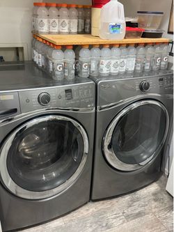 Whirlpool Duet Steam frontload washer / dryer set