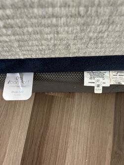 Twin mattress and box spring