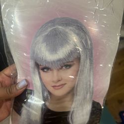 Claires new wig with bangs #cosplay #wigs