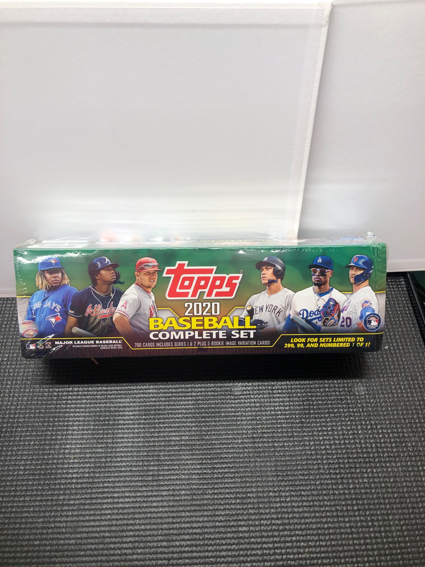 ⚾2020 TOPPS BASEBALL COMPLETE FACTORY SET LOOK FOR 1/1 - Series 1 and 2= 700 cards⚾ 🔥🔥