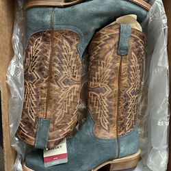 Futurity Showman Ariat Boots