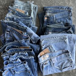 9 Pairs Of Name Brand Jeans 