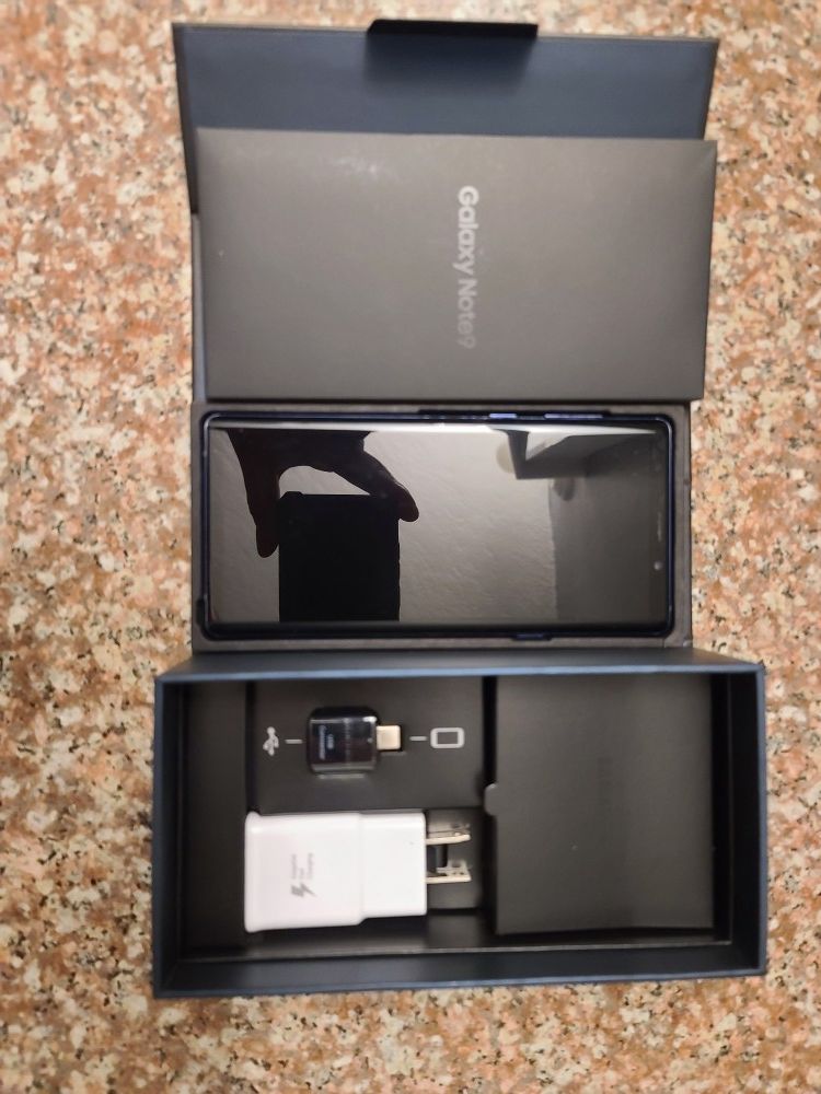 Samsung Galaxy note 9 like new 128gb