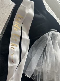 Bride To Be Sash / Veil And Tiara