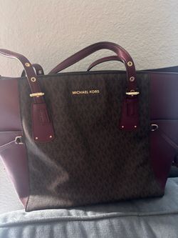 Michael Kors Gilly Large Drawstring Travel Tote Bag Signature Multicolor